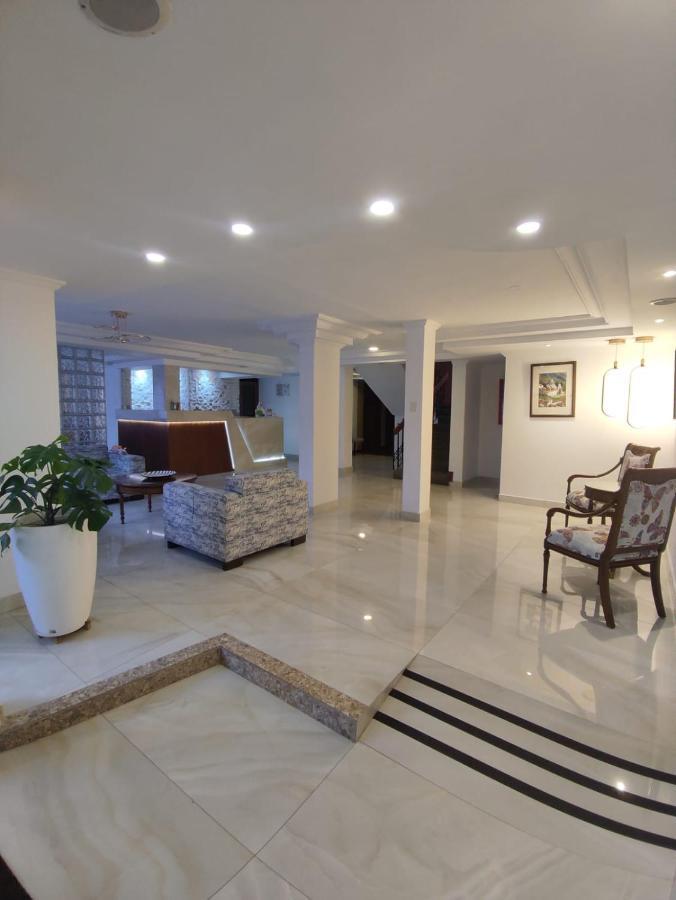 Hotel La Carolina Quito
