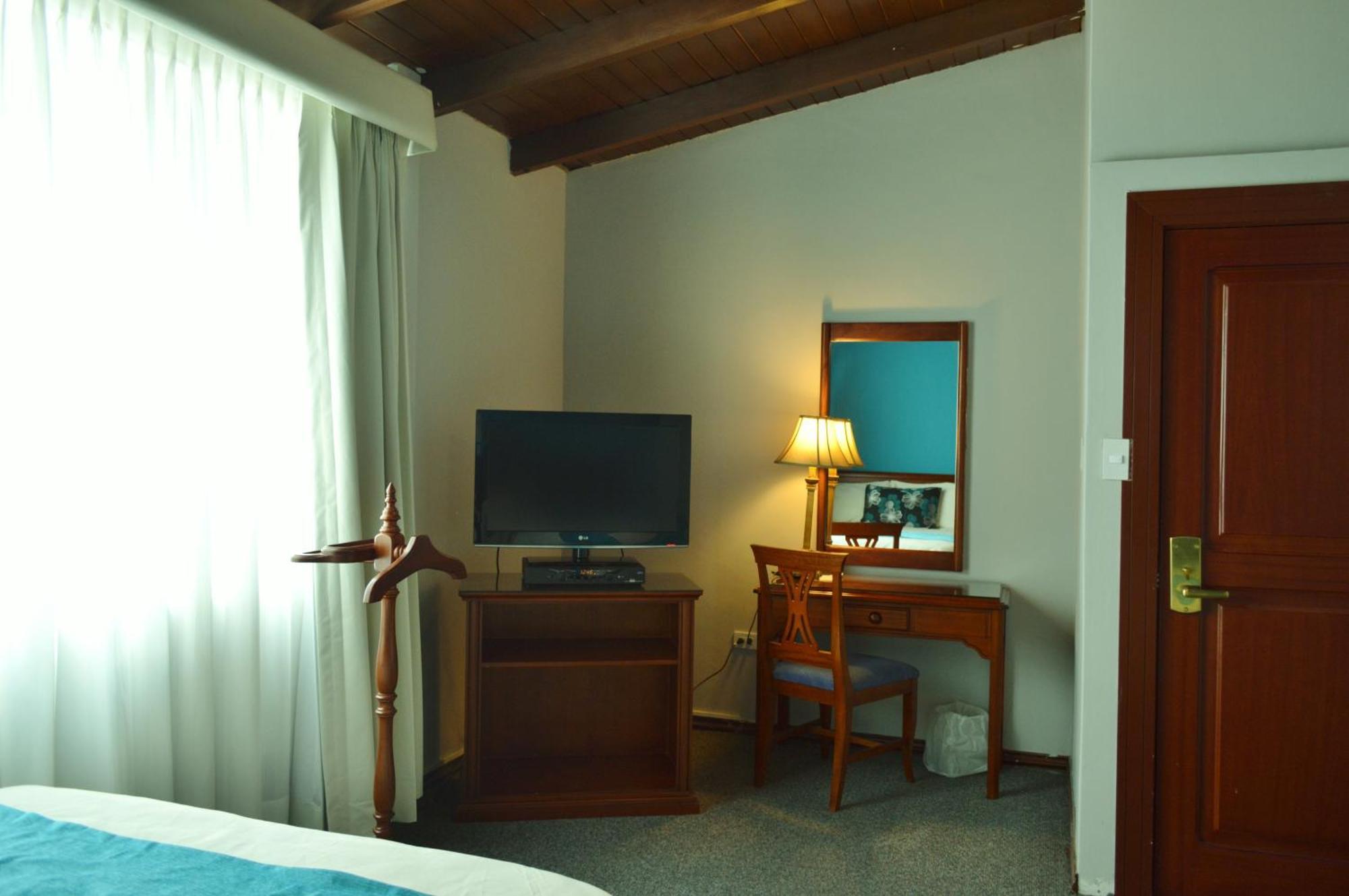 Hotel La Carolina Quito